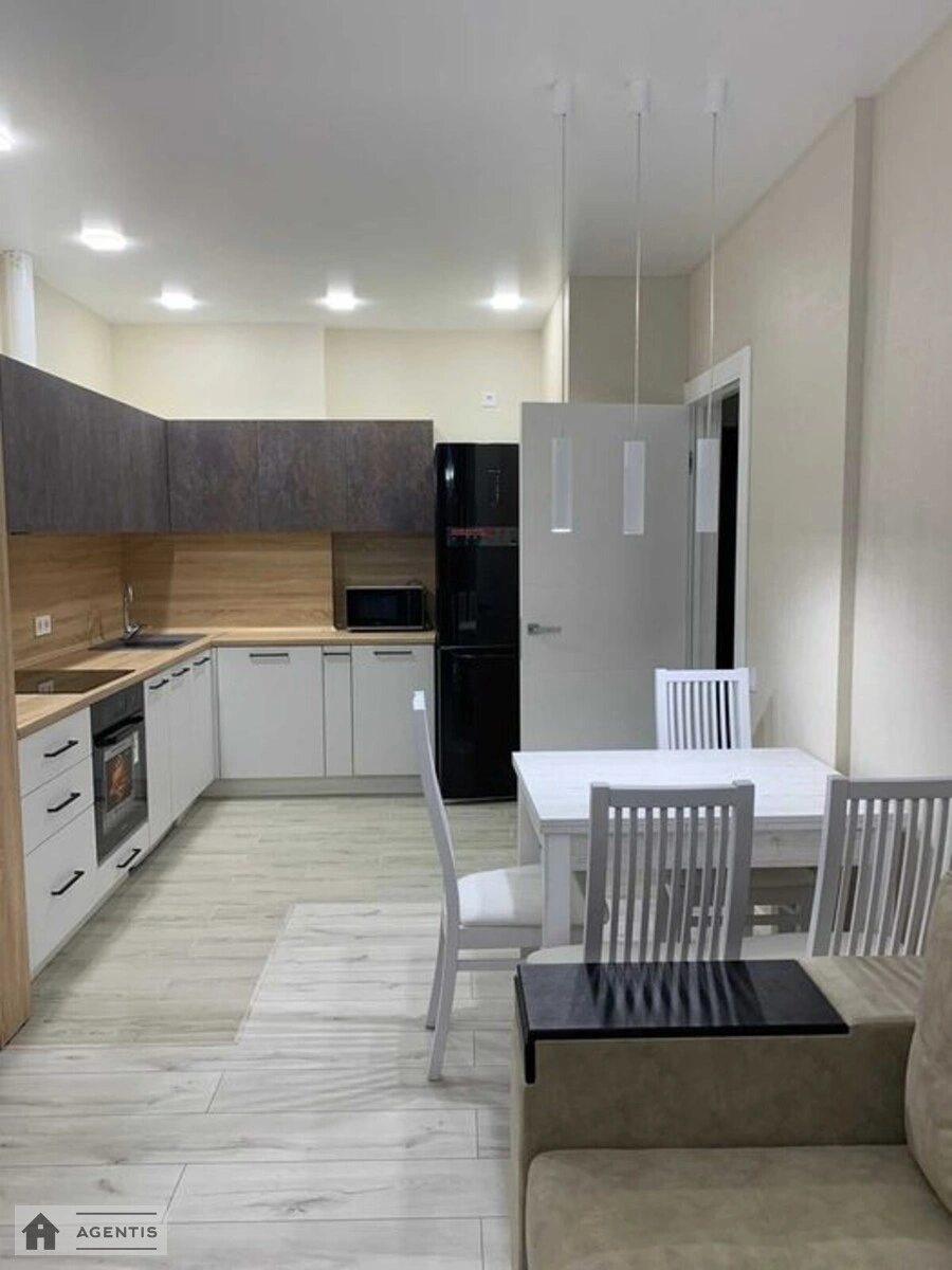 Здам квартиру 1 кімната, 42 m², 4 пов./20 поверхів. 13, Диміївська , Київ. 