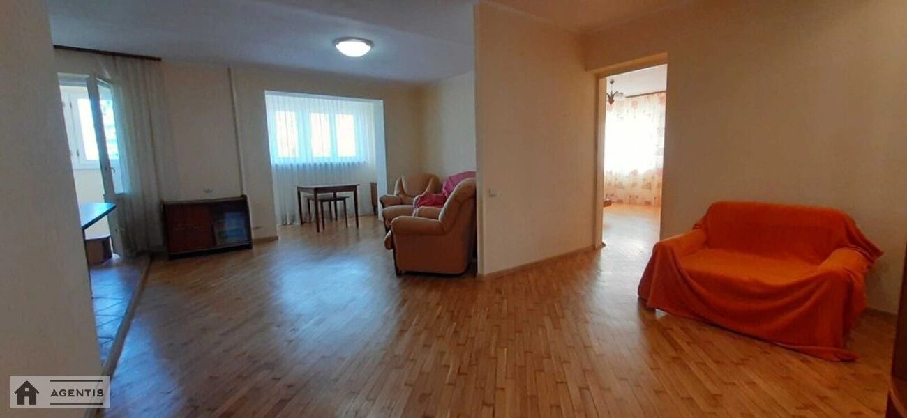 Apartment for rent 2 rooms, 72 m², 3rd fl./17 floors. 38, Petra Hryhorenka prosp., Kyiv. 