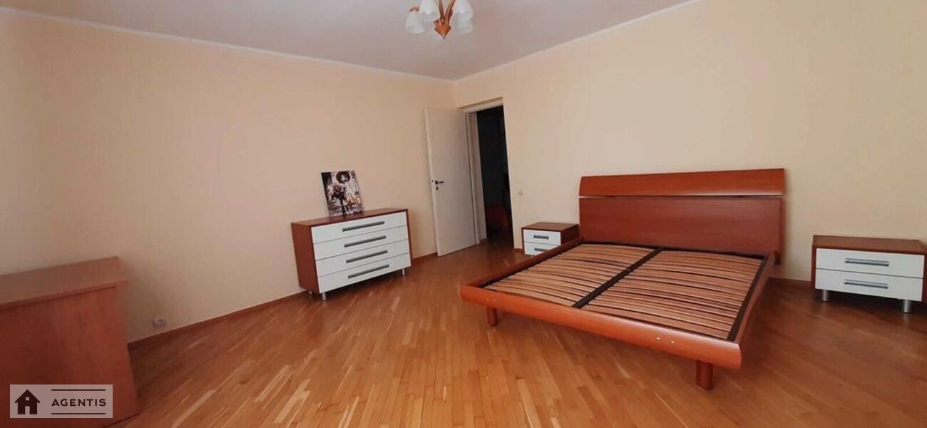 Apartment for rent 2 rooms, 72 m², 3rd fl./17 floors. 38, Petra Hryhorenka prosp., Kyiv. 