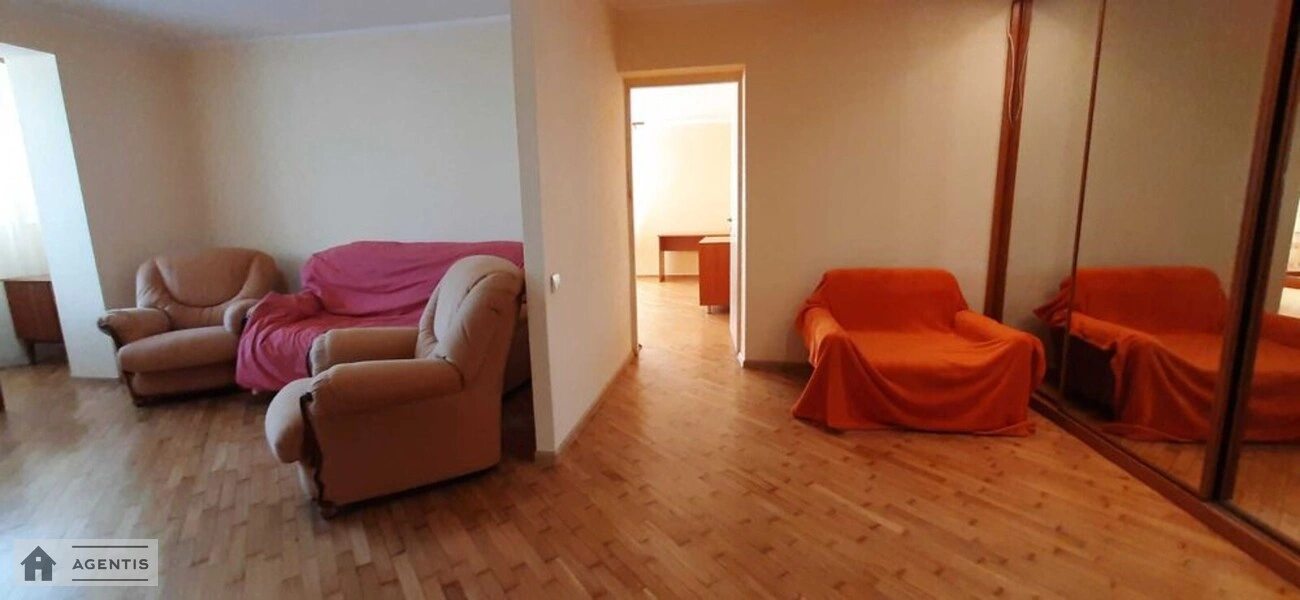 Apartment for rent 2 rooms, 72 m², 3rd fl./17 floors. 38, Petra Hryhorenka prosp., Kyiv. 