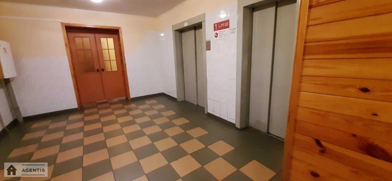 Здам квартиру 2 кімнати, 72 m², 3 пов./17 поверхів. 38, Петра Григоренка просп., Київ. 