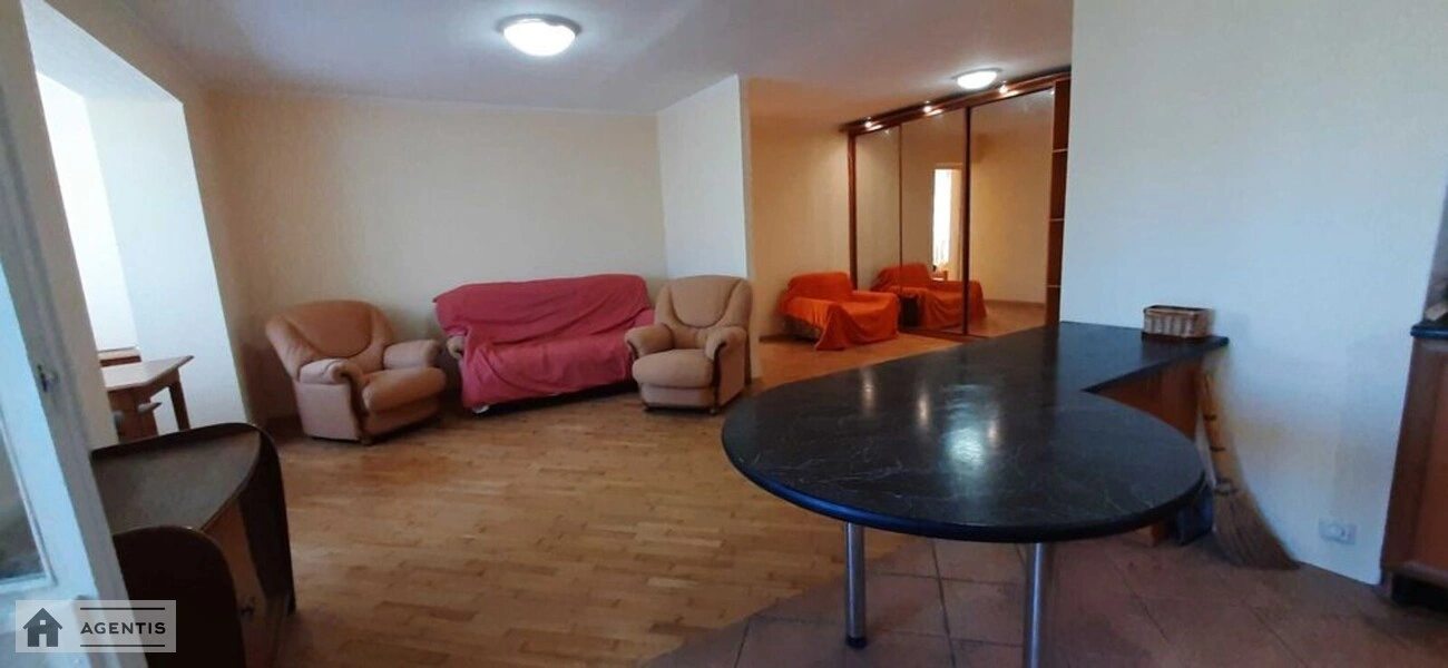 Apartment for rent 2 rooms, 72 m², 3rd fl./17 floors. 38, Petra Hryhorenka prosp., Kyiv. 