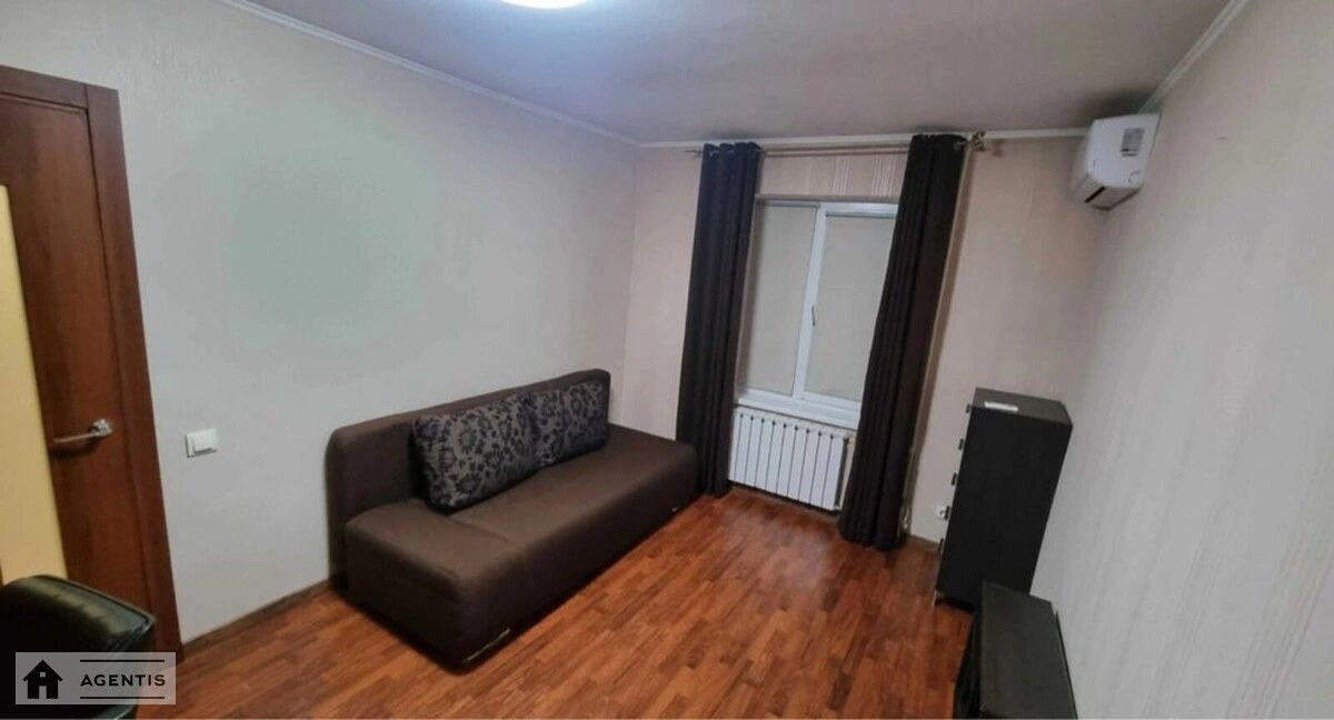 Здам квартиру 1 кімната, 26 m², 7 пов./9 поверхів. 9, Галицька 9, Київ. 