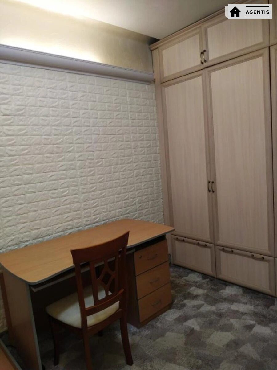 Здам квартиру 2 кімнати, 47 m², 4 пов./6 поверхів. 9, Гоголівська 9, Київ. 