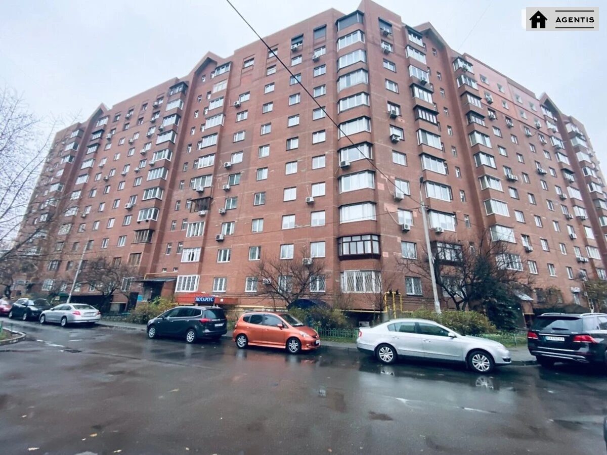 Сдам квартиру 1 комната, 47 m², 6 эт./11 этажей. 17, Драгоманова 17, Киев. 