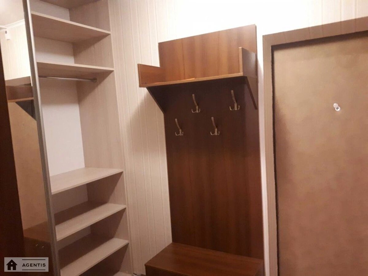 Сдам квартиру 1 комната, 43 m², 20 эт./25 этажей. 3, Софії Русової вул., Киев. 