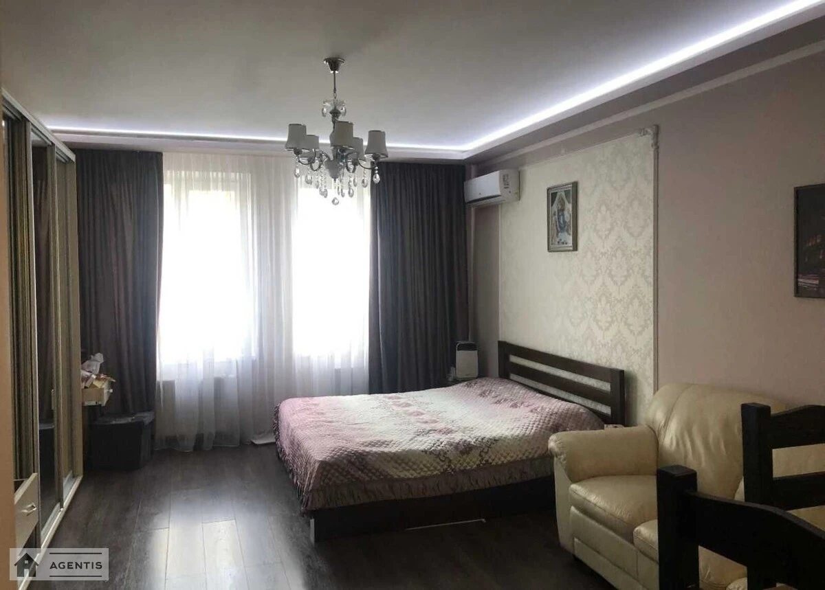 Apartment for rent 1 room, 53 m², 2nd fl./16 floors. 40, Klavdiyivska 40, Kyiv. 