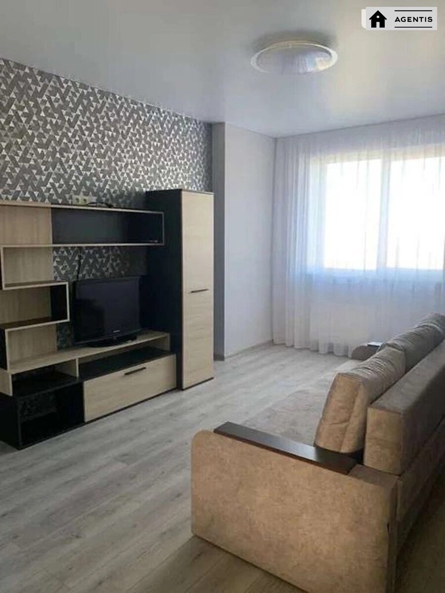 Сдам квартиру 2 комнаты, 83 m², 16 эт./25 этажей. 8, Миколи Руденка бульв. (Кольцова), Киев. 