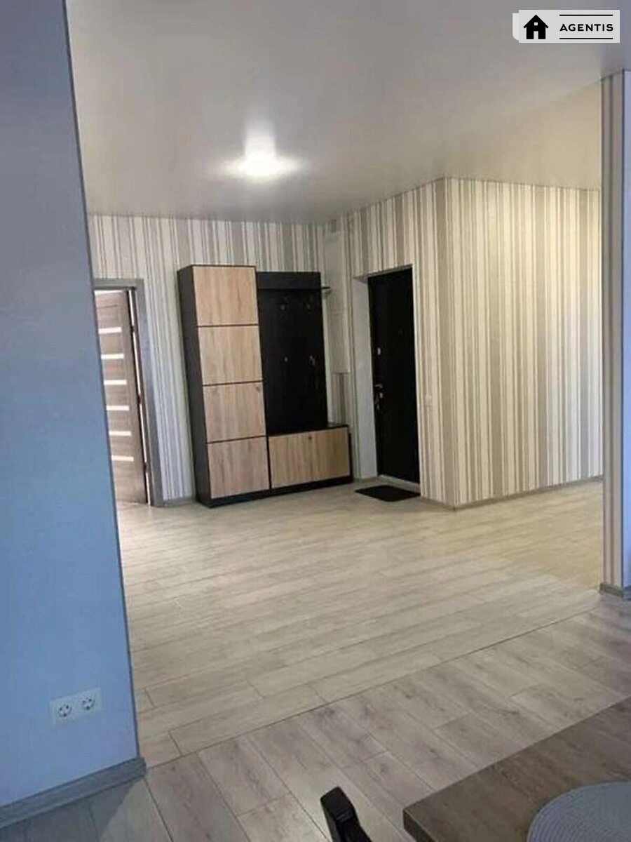 Сдам квартиру 2 комнаты, 83 m², 16 эт./25 этажей. 8, Миколи Руденка бульв. (Кольцова), Киев. 