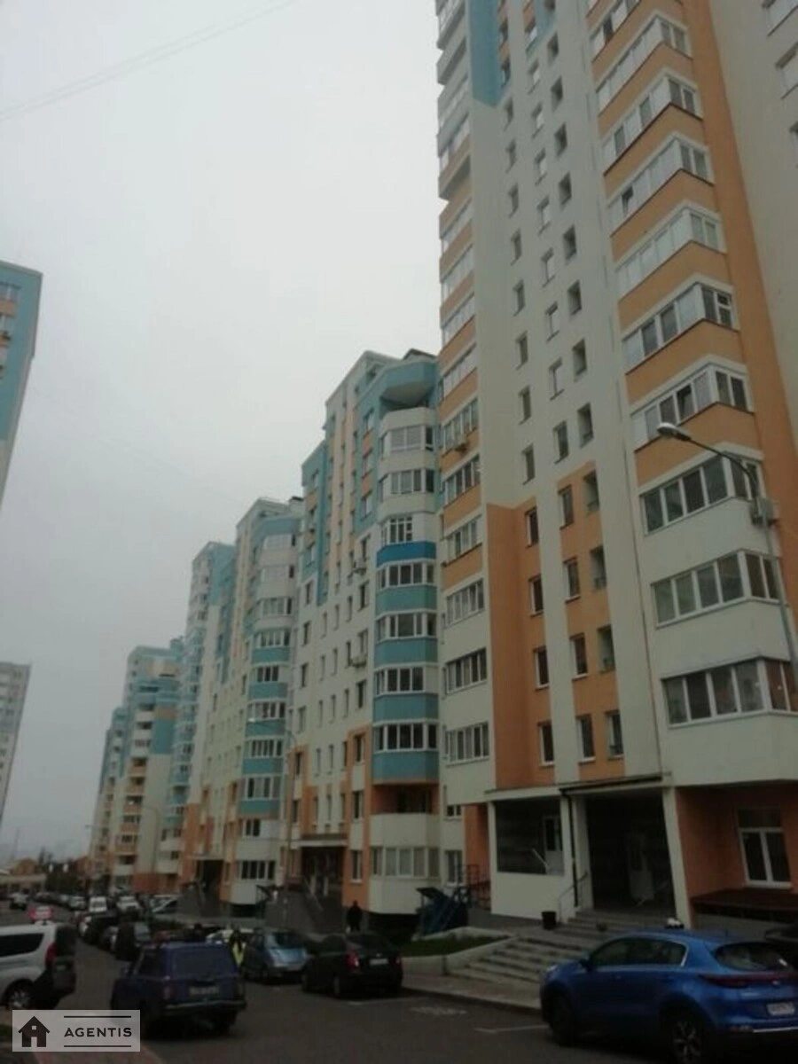 Сдам квартиру 1 комната, 37 m², 7 эт./14 этажей. 32, Сергія Данченка вул., Киев. 