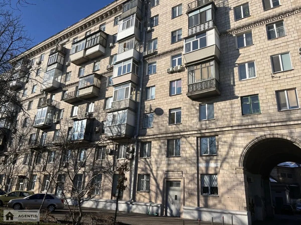 Сдам квартиру 2 комнаты, 55 m², 4 эт./8 этажей. 34, Повітряних Сил просп. (Повітрофлотський), Киев. 