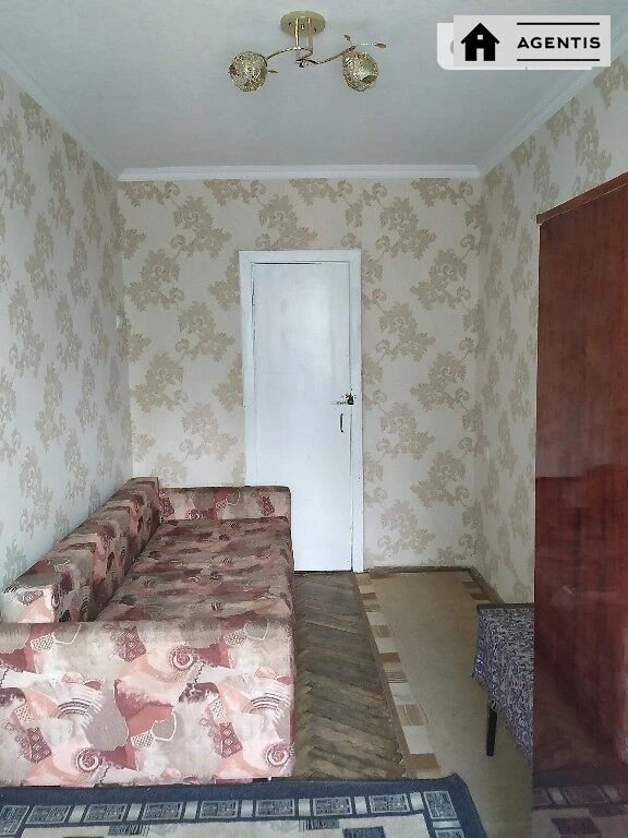 Сдам квартиру 2 комнаты, 50 m², 4 эт./5 этажей. 18, Віфлеємська вул., Киев. 