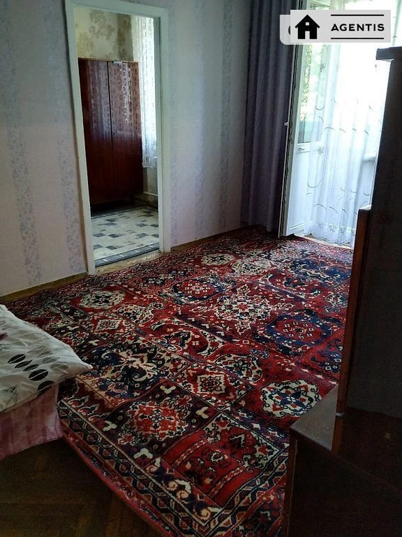 Сдам квартиру 2 комнаты, 50 m², 4 эт./5 этажей. 18, Віфлеємська вул., Киев. 