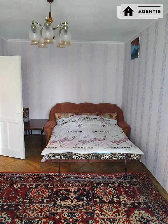 Сдам квартиру 2 комнаты, 50 m², 4 эт./5 этажей. 18, Віфлеємська вул., Киев. 