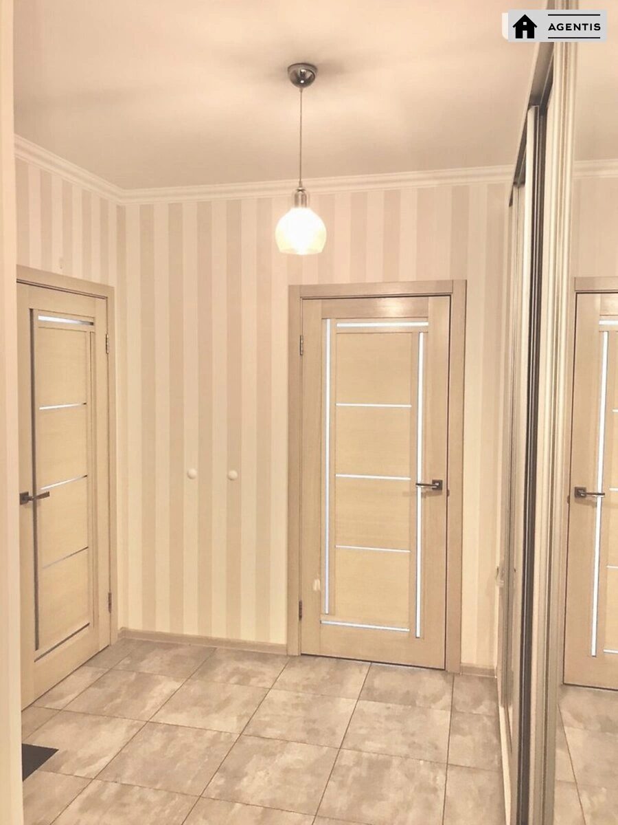 Сдам квартиру 2 комнаты, 54 m², 19 эт./35 этажей. Соборності просп. (Воззєднання), Киев. 