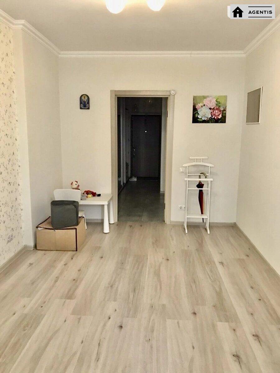 Сдам квартиру 2 комнаты, 54 m², 19 эт./35 этажей. Соборності просп. (Воззєднання), Киев. 