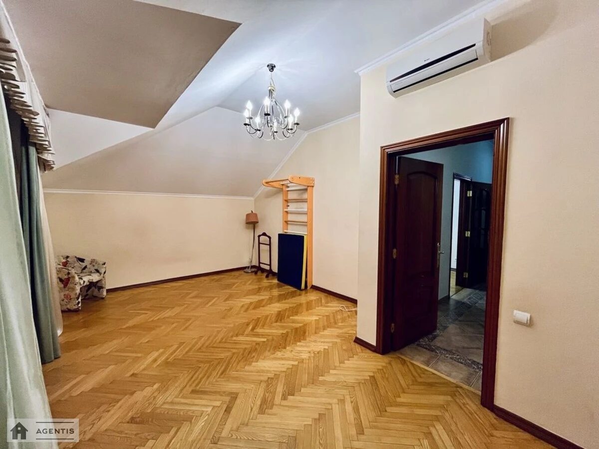 Сдам квартиру 5 комнат, 170 m², 4 эт./5 этажей. 14, Бехтеревский 14, Киев. 