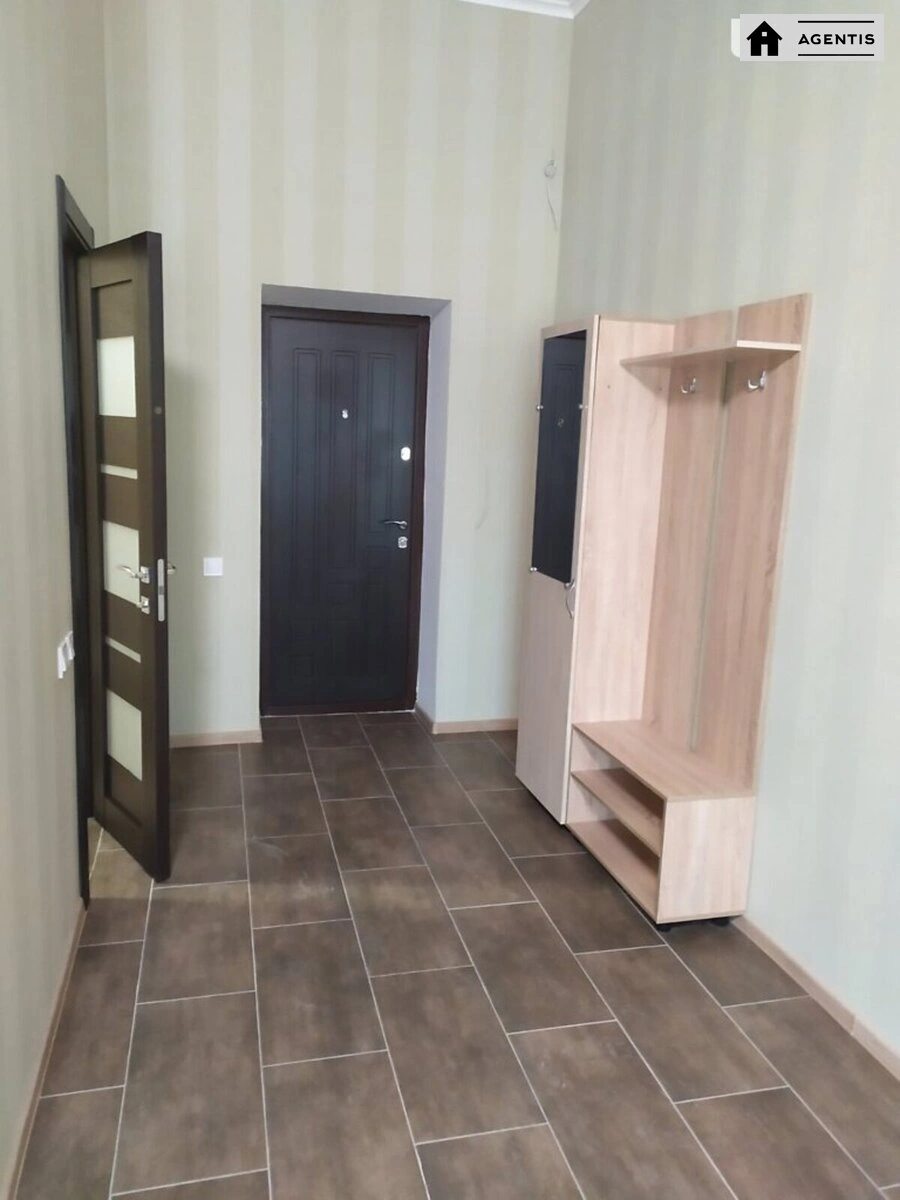 Сдам квартиру 1 комната, 31 m², 6 эт./6 этажей. 93, Вінстона Черчилля вул. (Червоноткацька), Киев. 