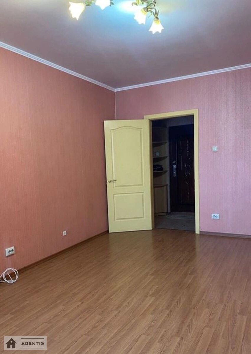 Сдам квартиру 1 комната, 40 m², 16 эт./16 этажей. Дарницкий район, Киев. 