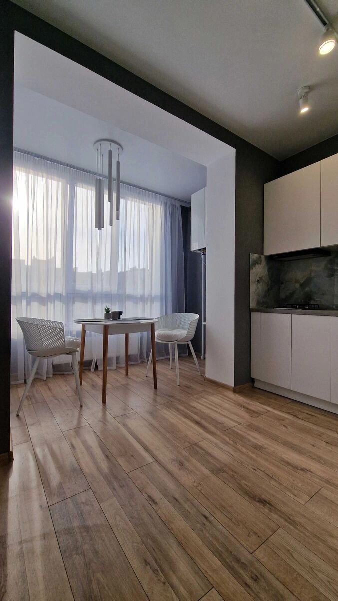 Продаж квартири 1 кімната, 32 m², 4 пов./5 поверхів. 103, Соборна вул., Софіївська Борщагівка. 