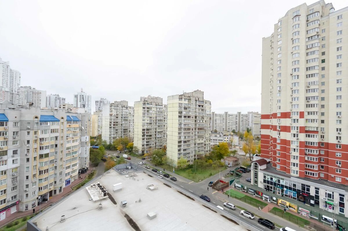 Сдам квартиру 1 комната, 55 m², 9 эт./25 этажей. 4, Урловская 4, Киев. 