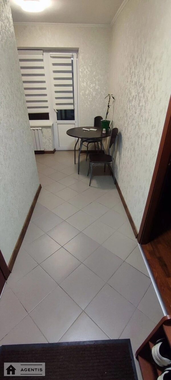 Apartment for rent 1 room, 30 m², 7th fl./9 floors. 11, Galytcka 11, Kyiv. 