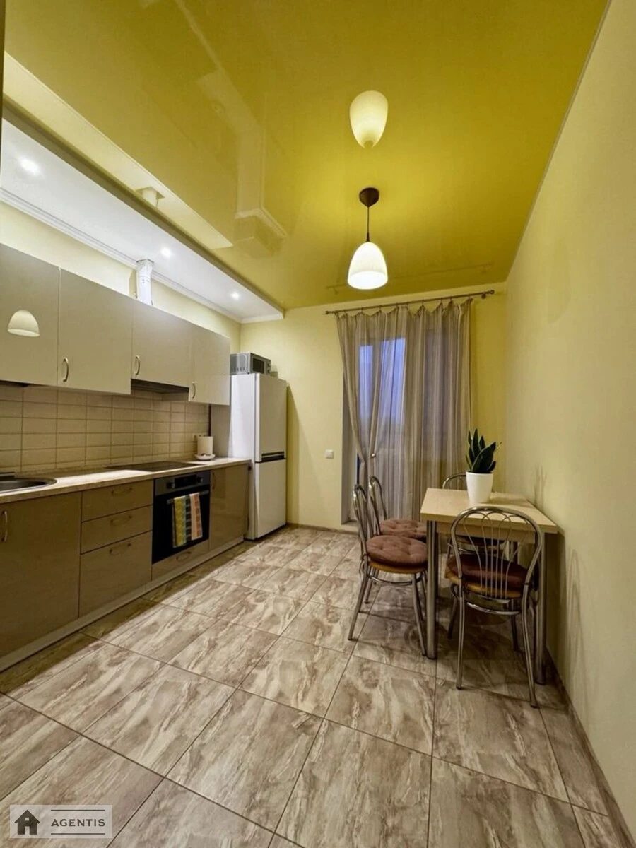 Apartment for rent 1 room, 45 m², 4th fl./25 floors. 1, Obolonskiy 1, Kyiv. 