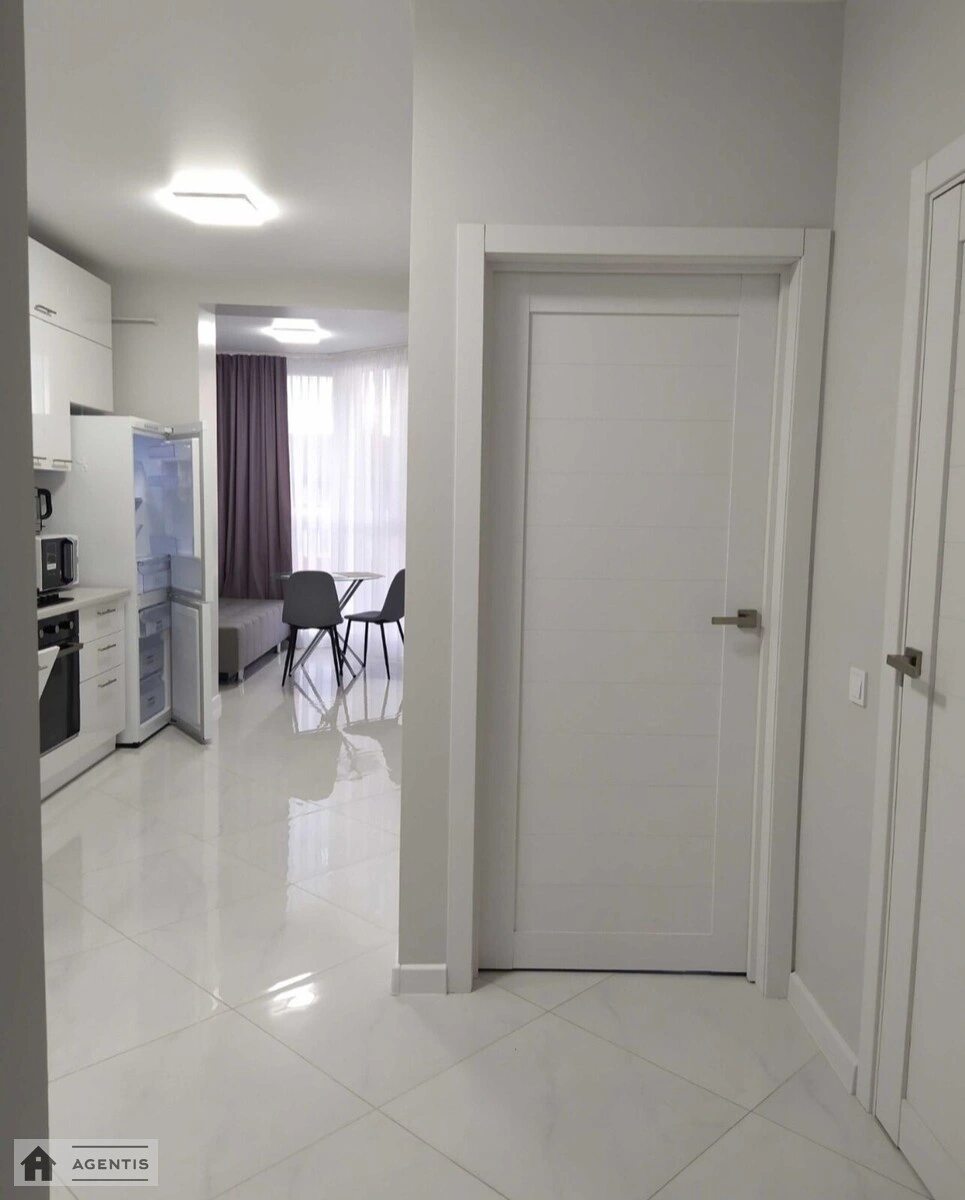 Apartment for rent 1 room, 40 m², 5th fl./10 floors. 1, Martynova , Sofiyivska Borshchahivka. 