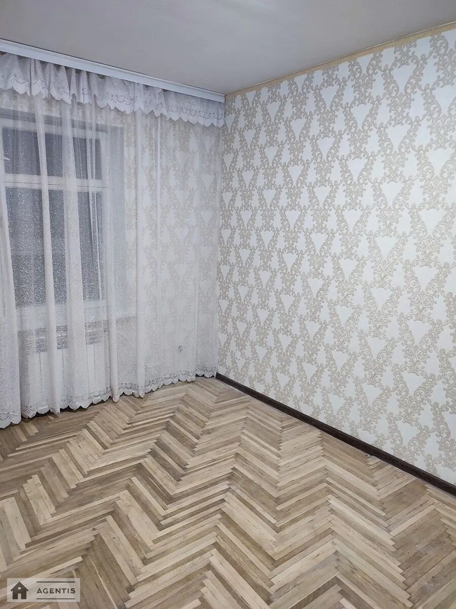 Сдам квартиру 1 комната, 34 m², 6 эт./9 этажей. 19, Генерала Наумова вул., Киев. 