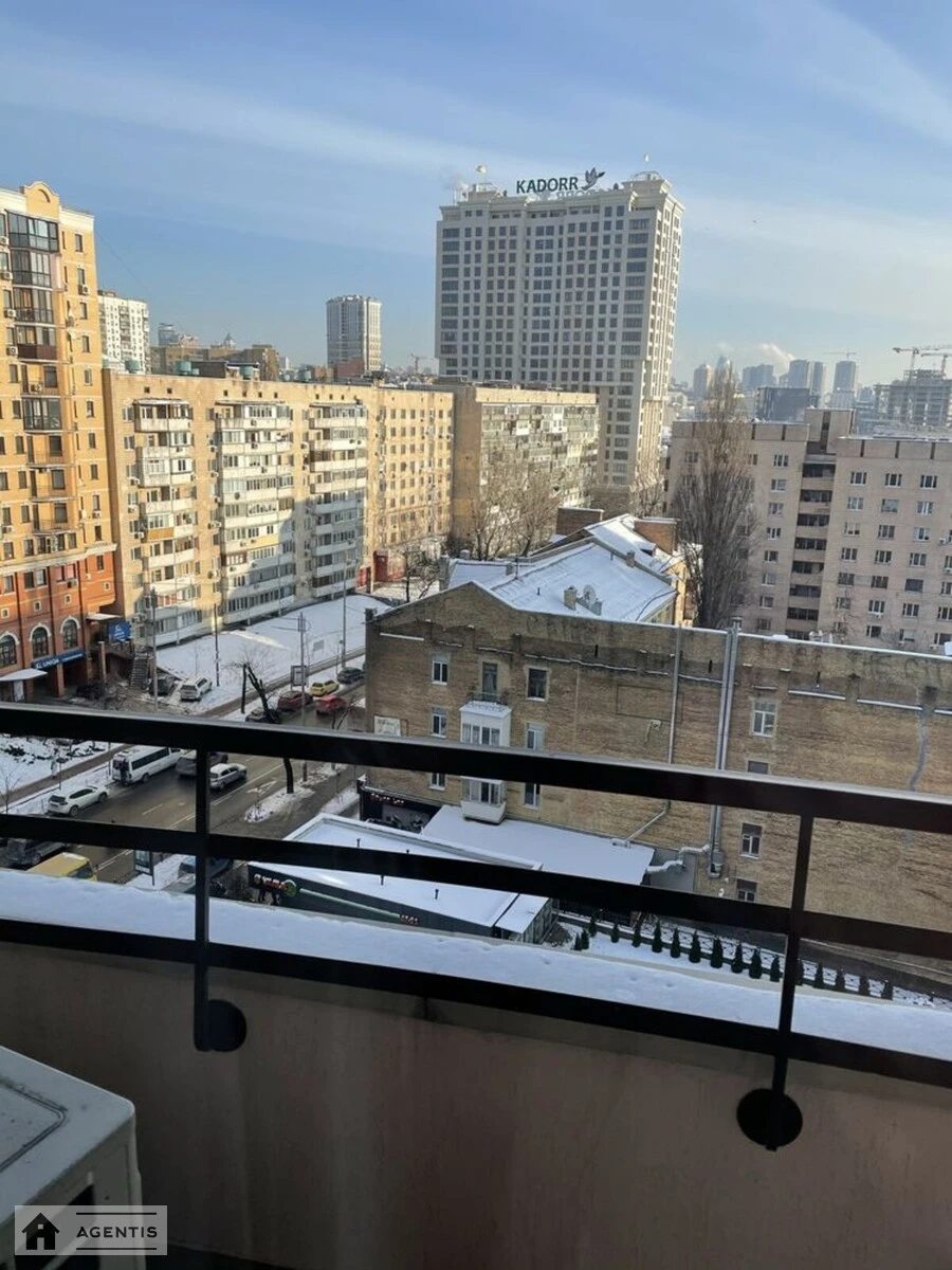 Сдам квартиру 3 комнаты, 130 m², 8 эт./14 этажей. 59, Жилянская 59, Киев. 