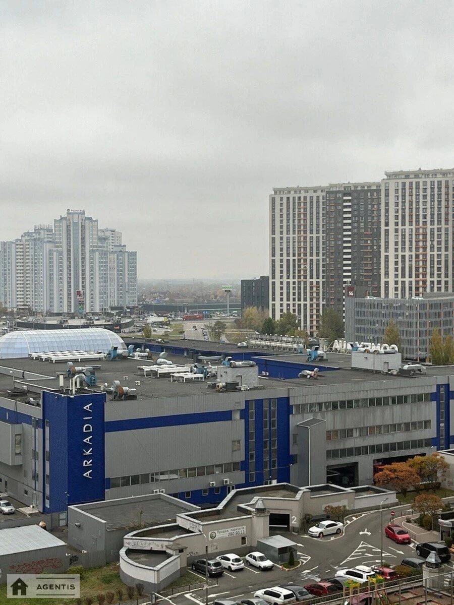 Сдам квартиру 2 комнаты, 80 m², 10 эт./22 этажа. 24, Срибнокильская 24, Киев. 