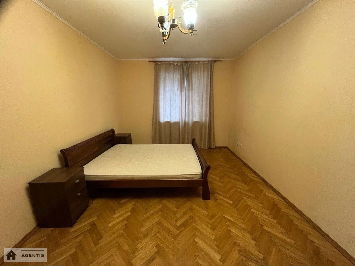 Сдам квартиру 2 комнаты, 80 m², 10 эт./22 этажа. 24, Срибнокильская 24, Киев. 