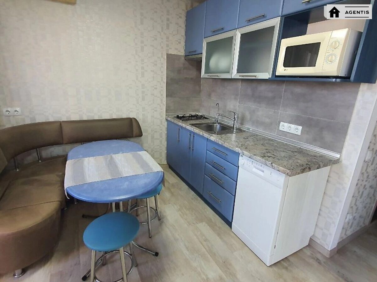 Сдам квартиру 1 комната, 35 m², 16 эт./16 этажей. 49, Юрія Іллєнка вул. (Мельникова), Киев. 