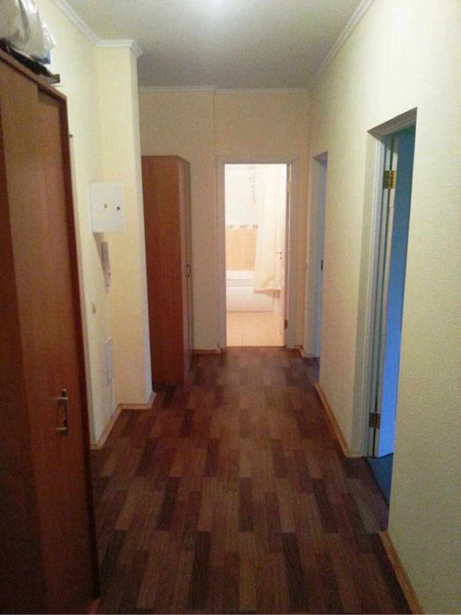 Сдам квартиру 2 комнаты, 31 m², 3 эт./5 этажей. 42, Метрологическая 42, Киев. 