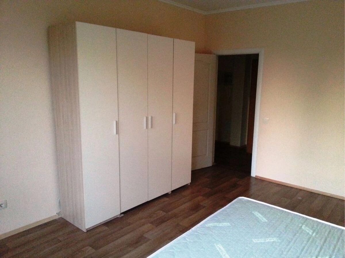 Сдам квартиру 2 комнаты, 31 m², 3 эт./5 этажей. 42, Метрологическая 42, Киев. 