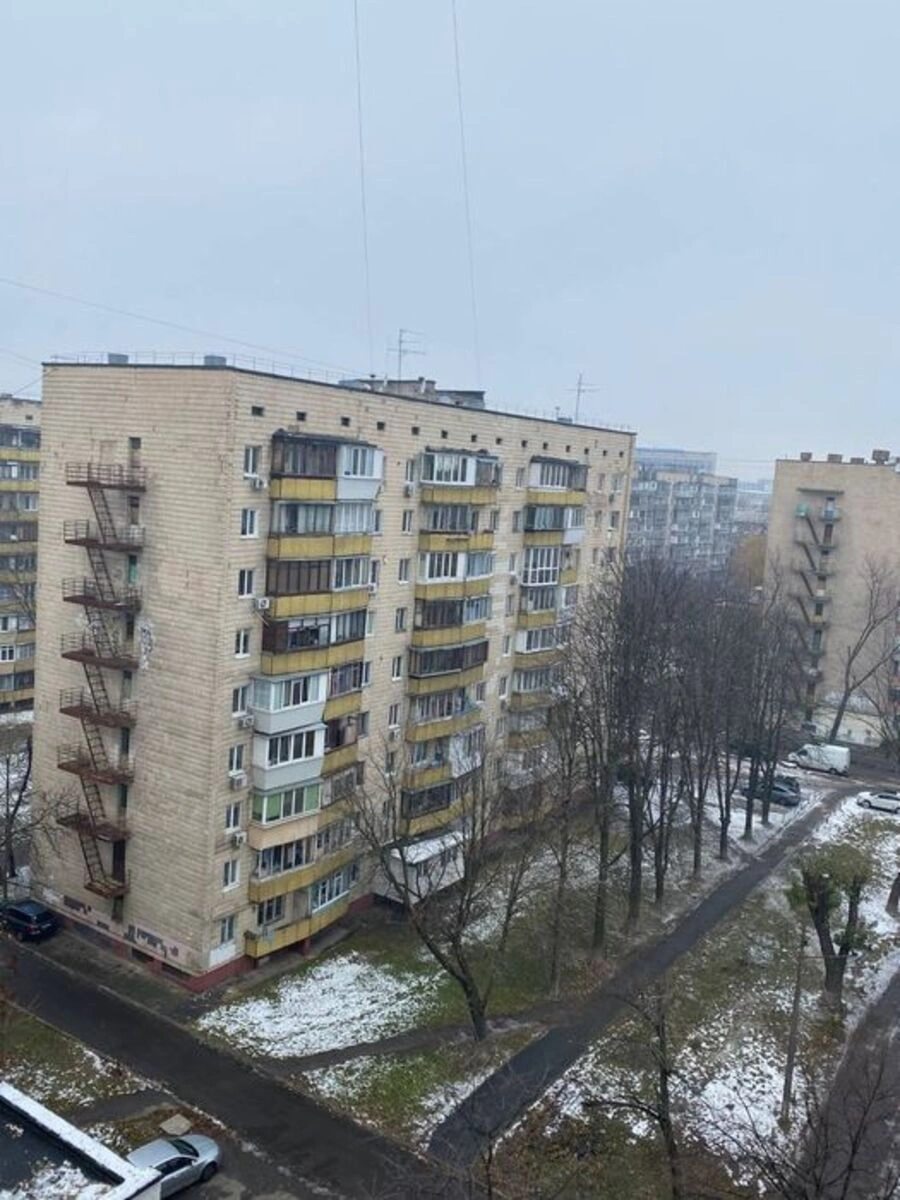 Сдам квартиру 1 комната, 25 m², 8 эт./9 этажей. 11, Чистяковская 11, Киев. 