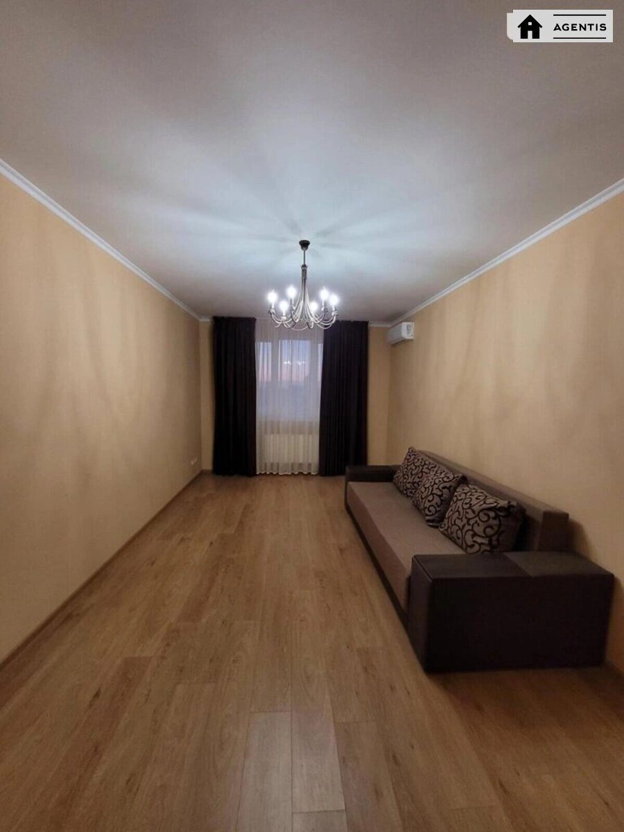 Сдам квартиру 2 комнаты, 73 m², 18 эт./24 этажа. 51, Юрія Іллєнка вул. (Мельникова), Киев. 