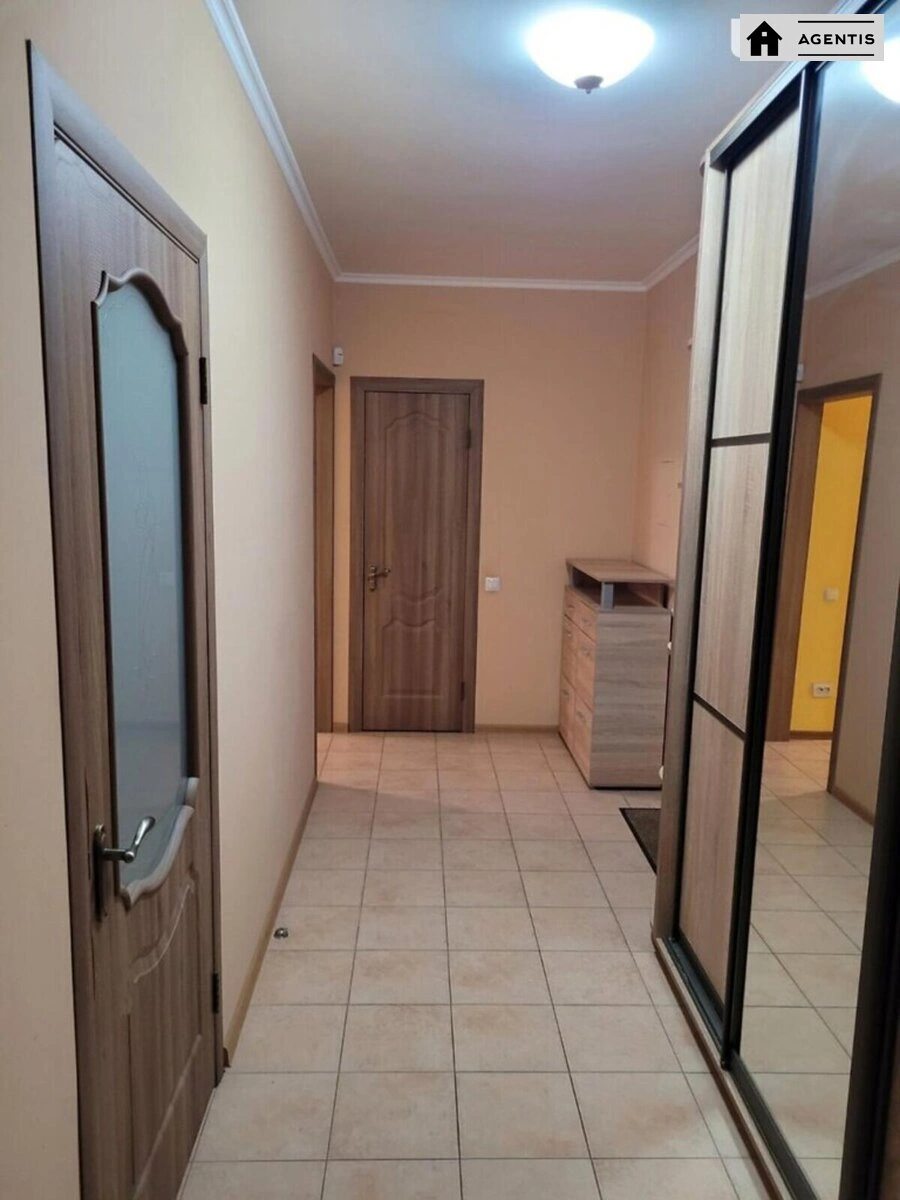 Сдам квартиру 2 комнаты, 73 m², 18 эт./24 этажа. 51, Юрія Іллєнка вул. (Мельникова), Киев. 