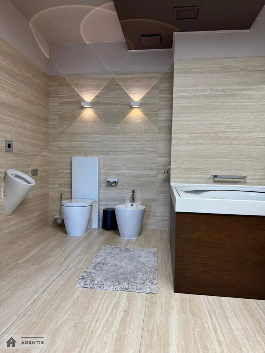 Сдам квартиру 3 комнаты, 144 m², 17 эт./28 этажей. 2, Болсуновська вул. (Сергія Струтинського), Киев. 