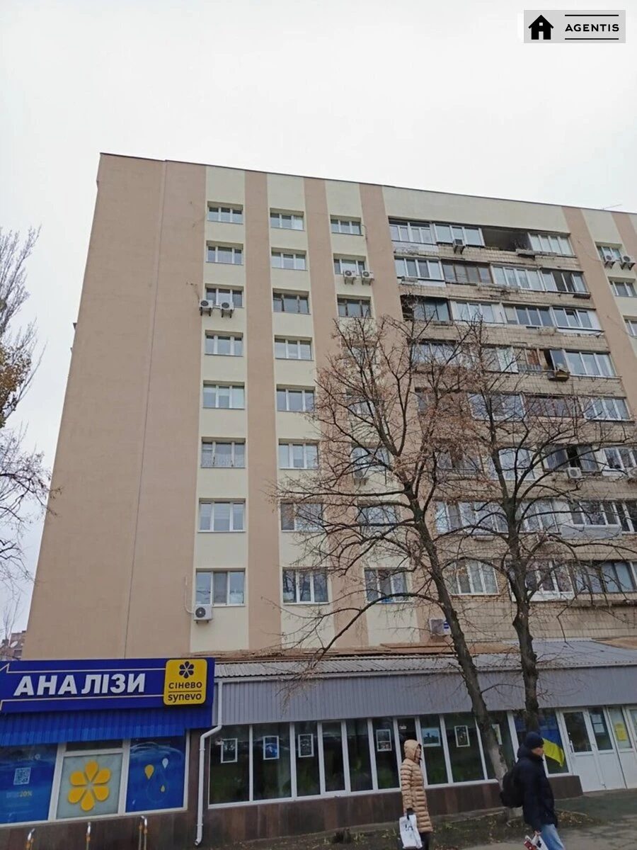 Сдам квартиру 2 комнаты, 48 m², 3 эт./9 этажей. 136, Большая Васильковская 136, Киев. 