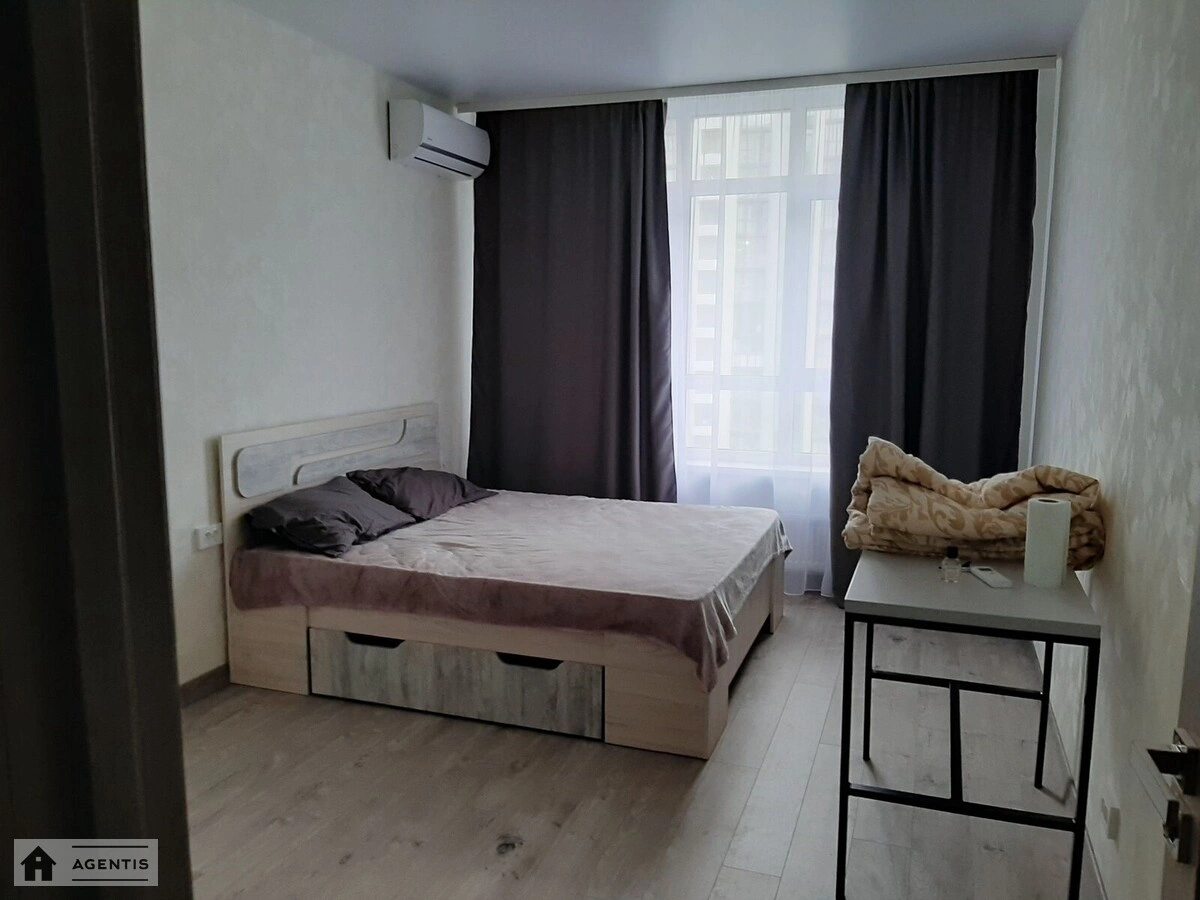 Сдам квартиру 1 комната, 40 m², 7 эт./16 этажей. 52, Тираспольская 52, Киев. 