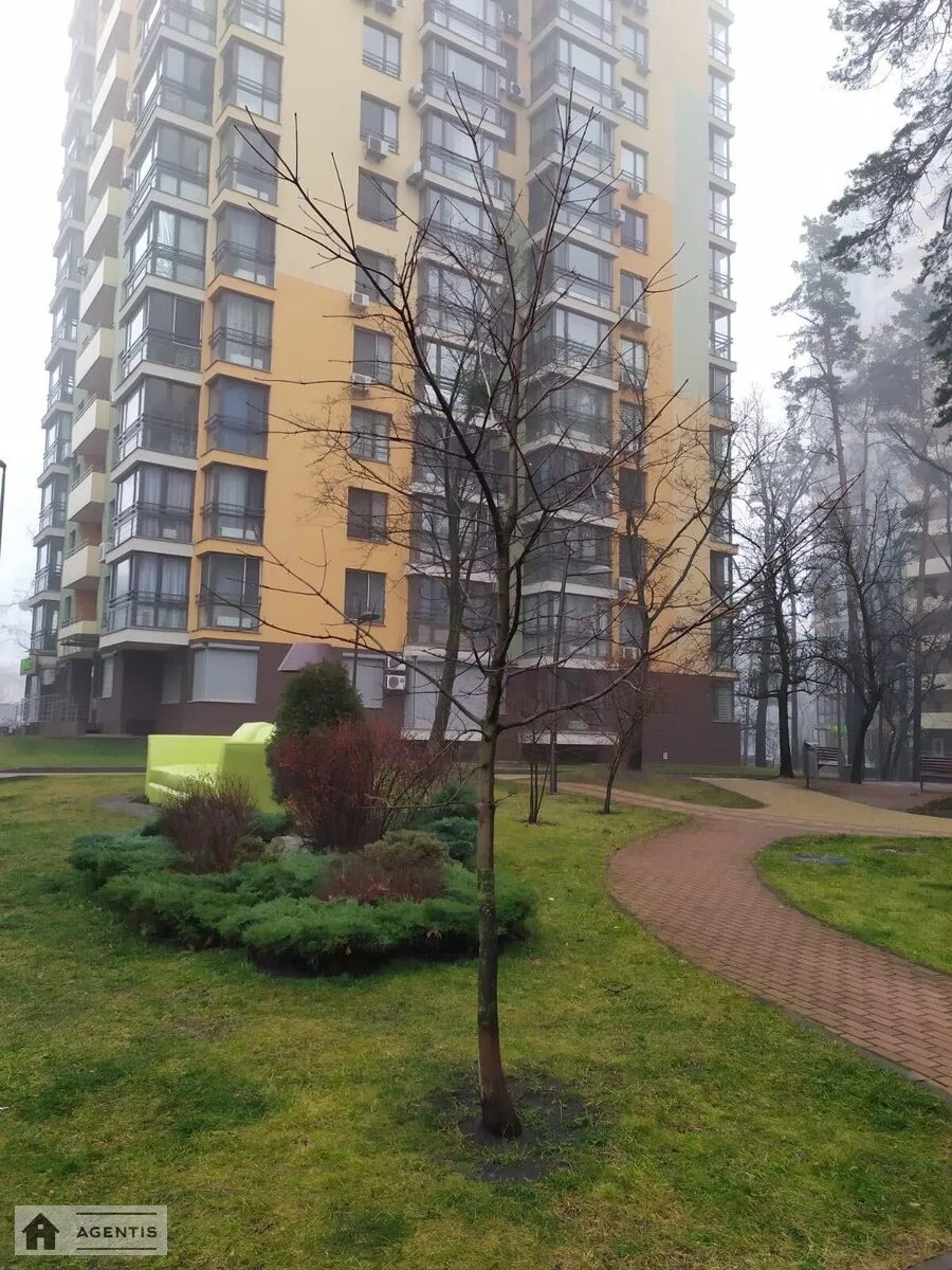 Сдам квартиру 1 комната, 38 m², 10 эт./16 этажей. Анатолія Петрицького вул., Киев. 