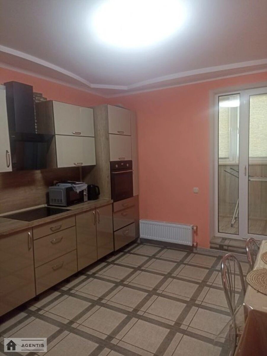 Сдам квартиру 2 комнаты, 66 m², 18 эт./24 этажа. Соломенский район, Киев. 