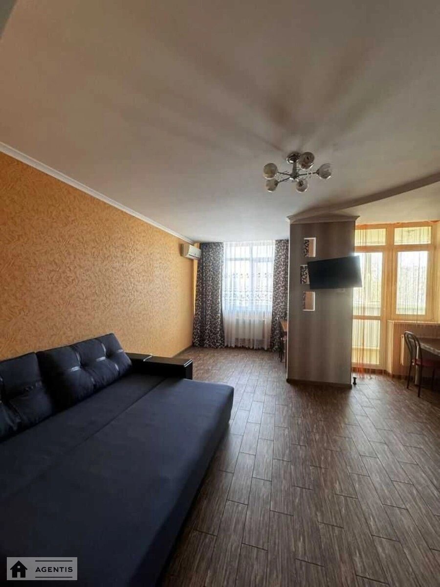 Сдам квартиру 1 комната, 44 m², 4 эт./24 этажа. 2, Якуба Коласа 2, Киев. 