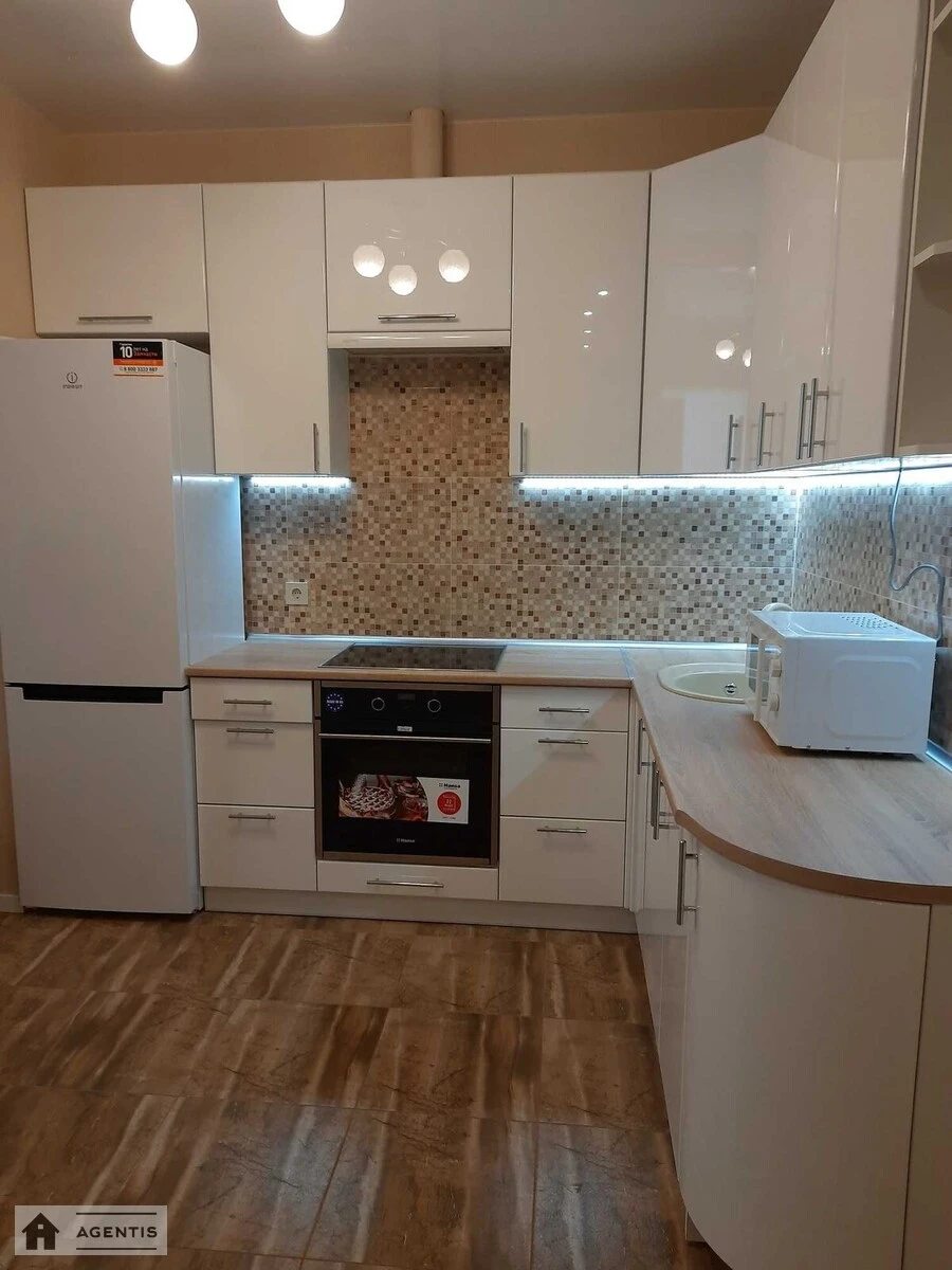 Сдам квартиру 2 комнаты, 53 m², 14 эт./22 этажа. 2, Михайла Донця вул., Киев. 