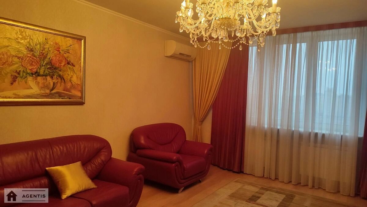 Сдам квартиру 2 комнаты, 90 m², 17 эт./24 этажа. 1, Срибнокильская 1, Киев. 