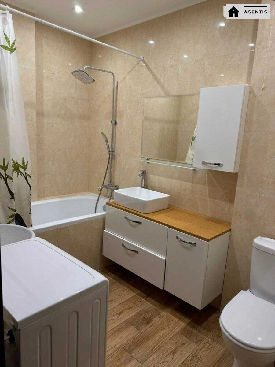 Сдам квартиру 2 комнаты, 63 m², 12 эт./23 этажа. 8, Бориса Гмирі вул., Киев. 