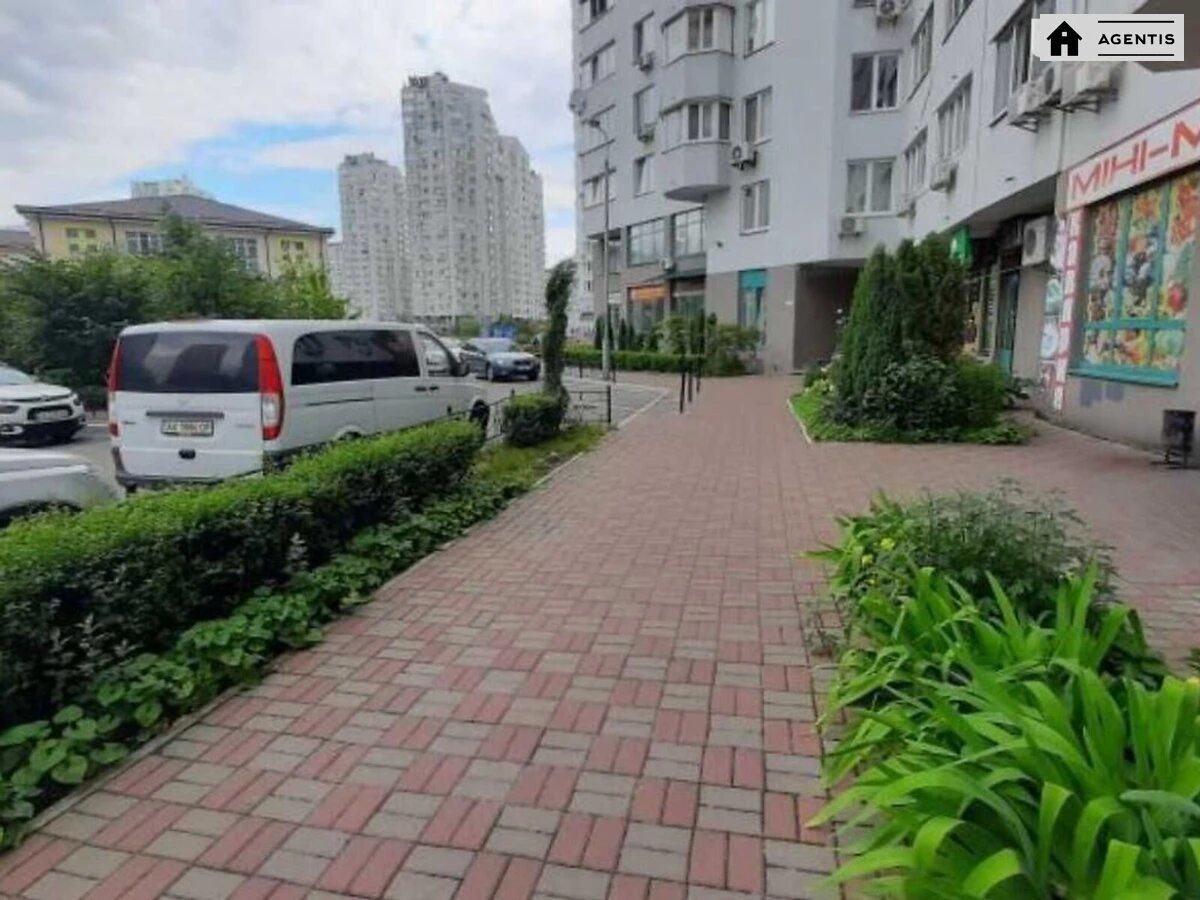 Сдам квартиру 2 комнаты, 63 m², 12 эт./23 этажа. 8, Бориса Гмирі вул., Киев. 