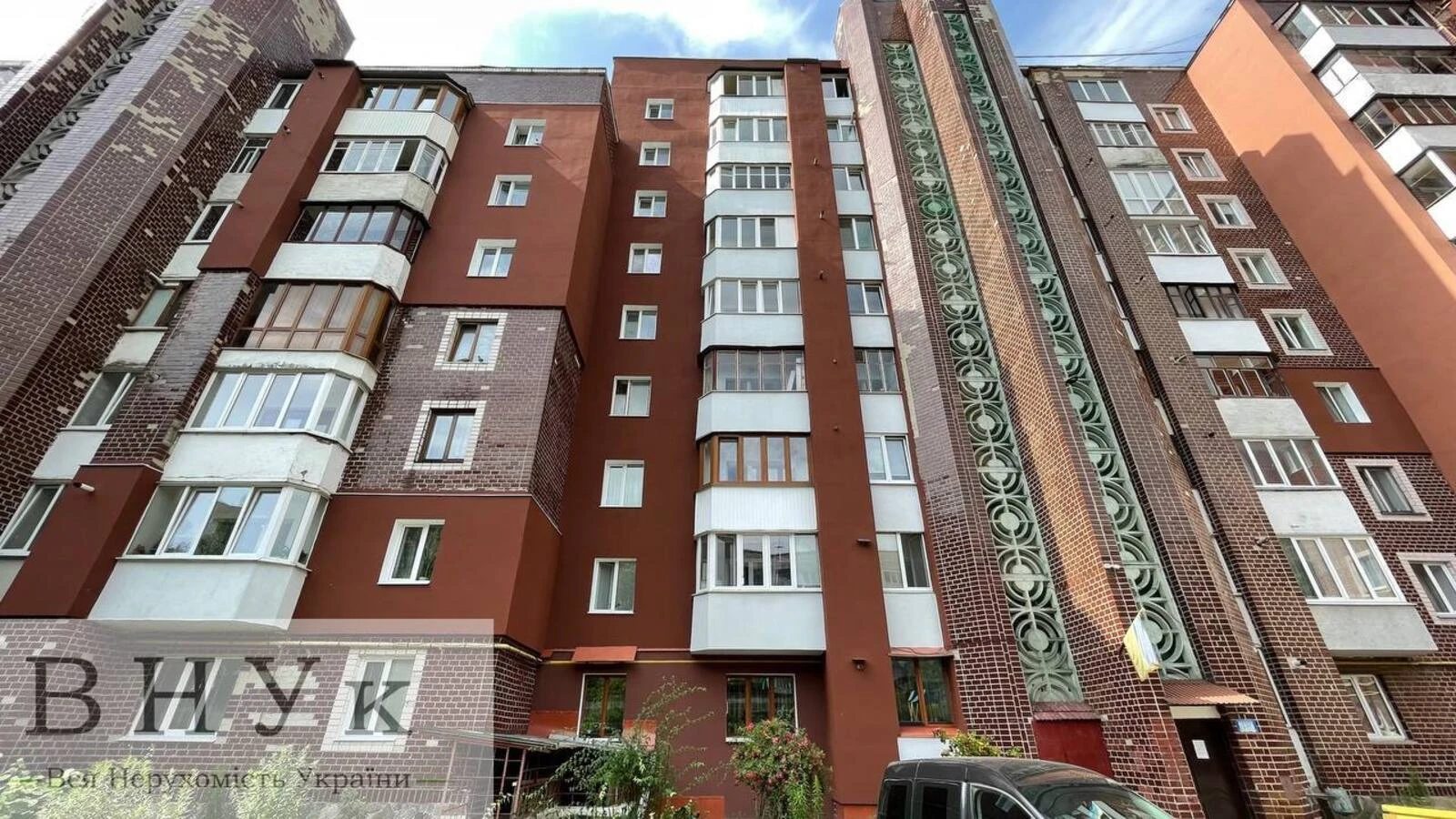 Apartments for sale 4 rooms, 82 m², 1st fl./9 floors. Zluky pr., Ternopil. 