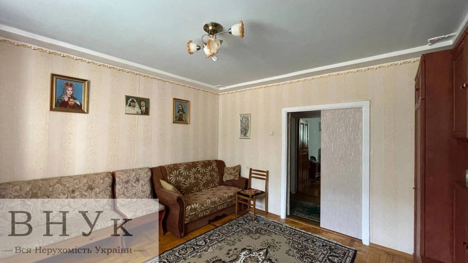 Apartments for sale 4 rooms, 82 m², 1st fl./9 floors. Zluky pr., Ternopil. 